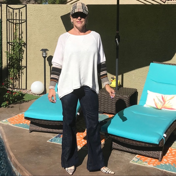 Free People π― Cotton Long Sleeve Top - Picture 8 of 8